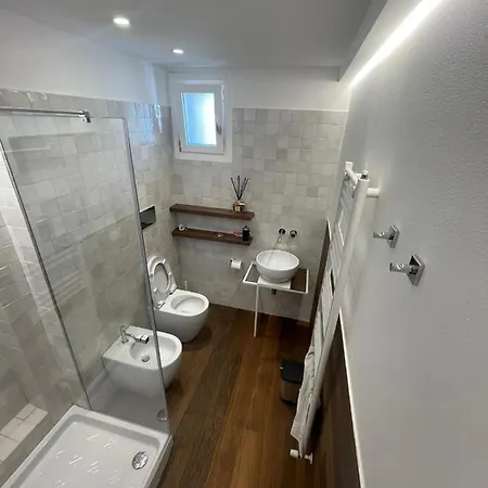 Nicoal5 Apartment *