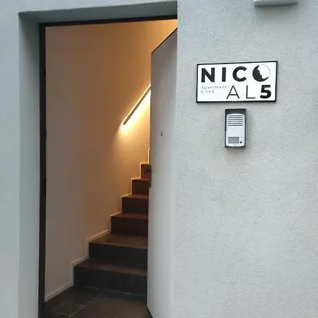 Nicoal5 Apartment *